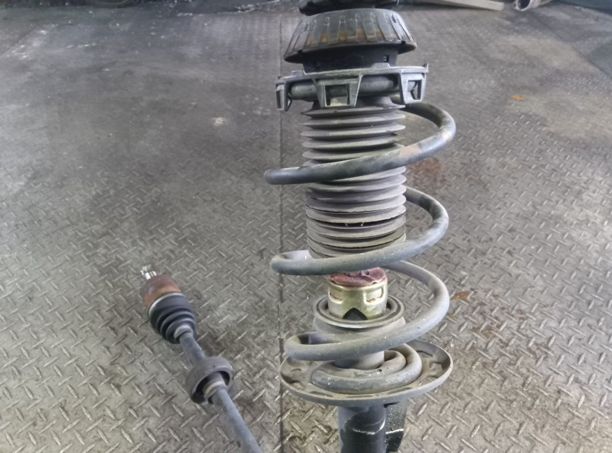[F SUSPENSION ASSY RH] HONDA FIT GD3 2004 L15A FF MT 2WD #0403264007928