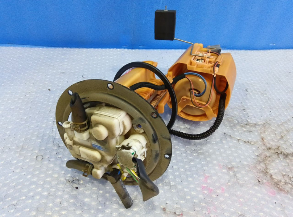 [FUEL PUMP] TOYOTA COROLLA AXIO NZE141 2011 1NZ-FE FF MT 2WD #0403265009842