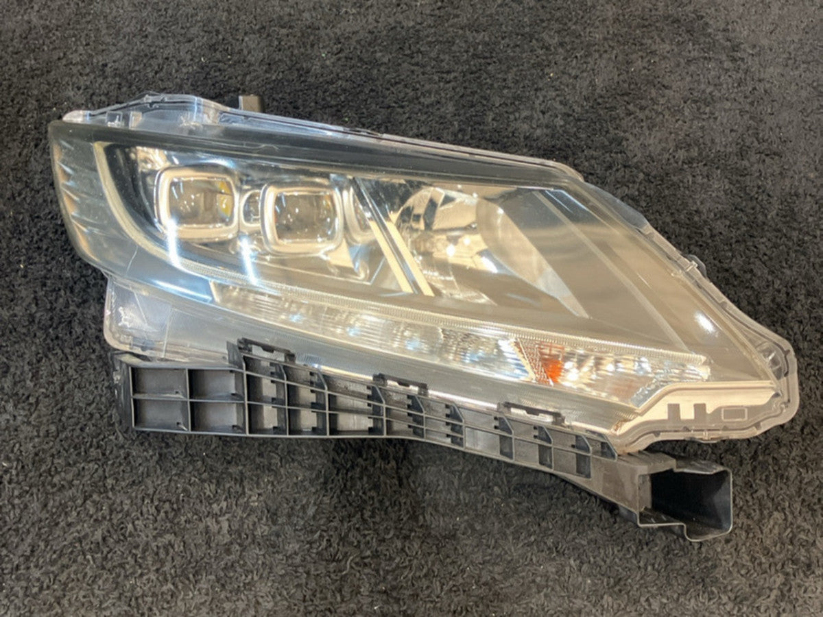 [HEADLIGHT ASSY RH] HONDA ODYSSEY RC1 2015 K24W FF AT 2WD #0003264082314
