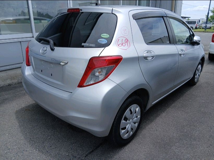 [CHOOSE PARTS] TOYOTA VITZ KSP130 2014 1KR-FE FF AT 2WD #0401000000669