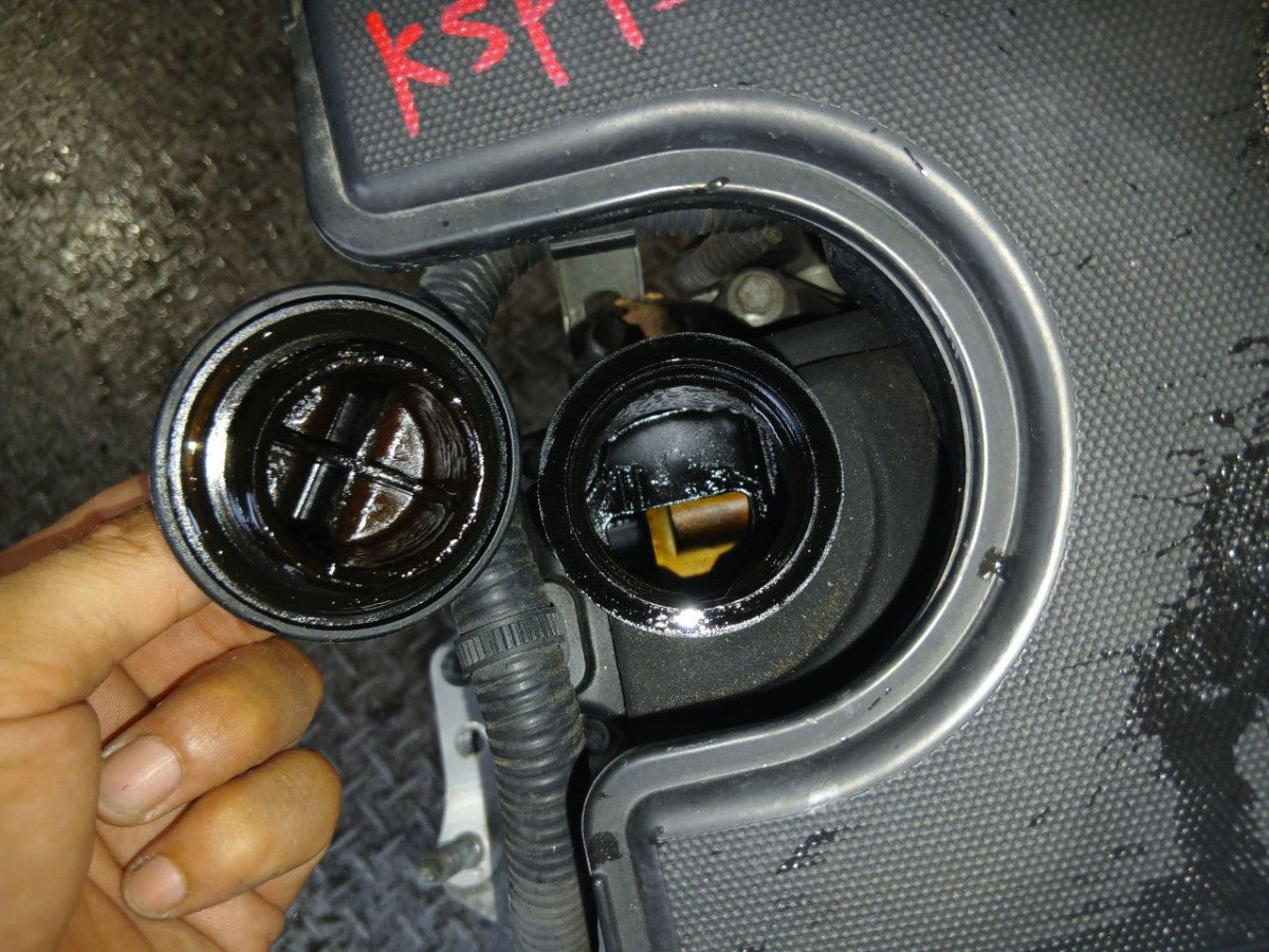 [USED ENGINE] TOYOTA VITZ KSP130 2015 1KR-FE FF AT 2WD #0403268015410