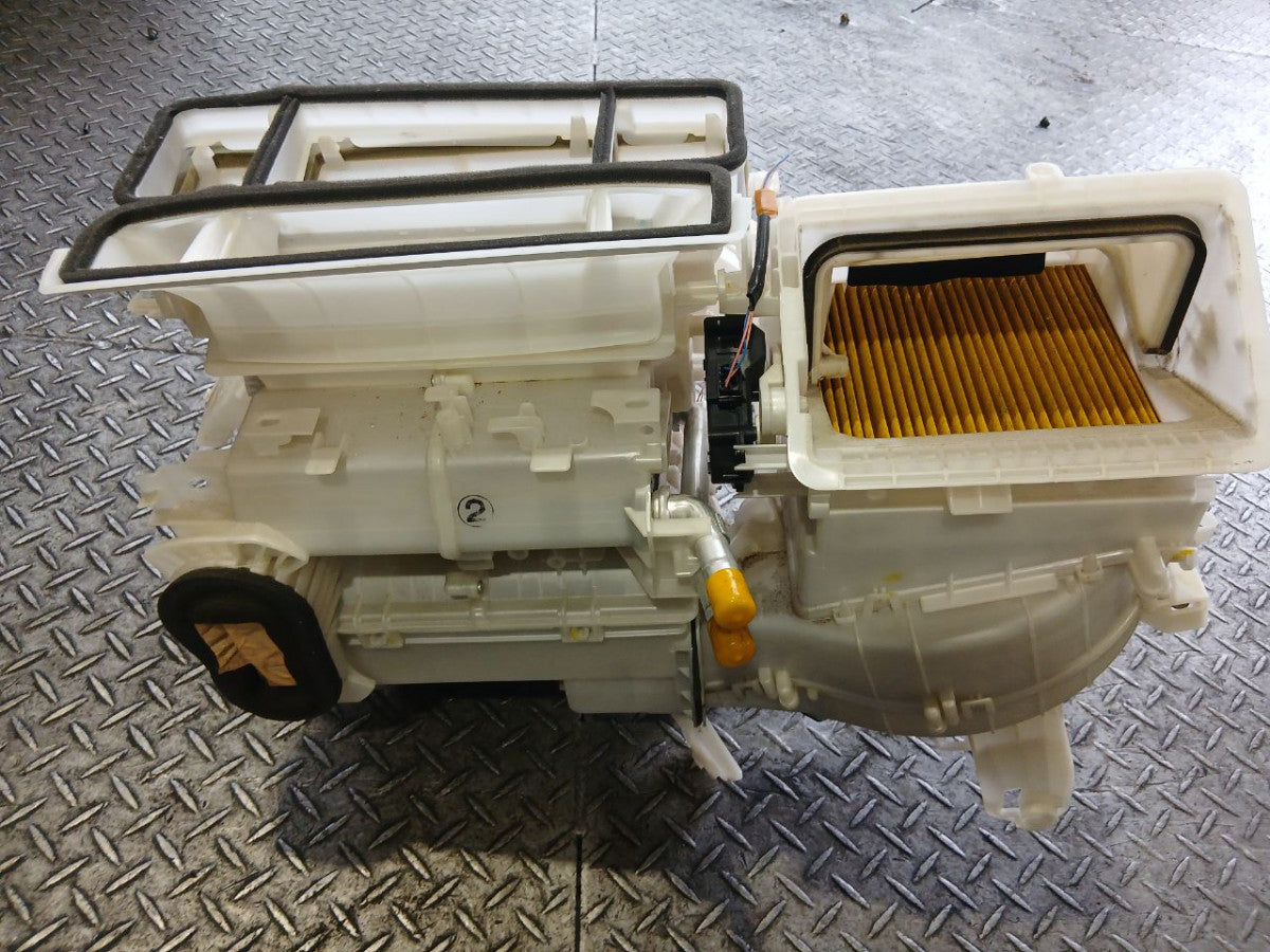 [EVAPORATOR] TOYOTA COROLLA AXIO NZE141 2011 1NZ-FE FF MT 2WD #0403265009838