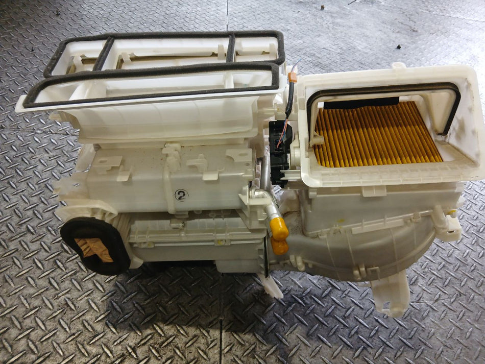 [EVAPORATOR] TOYOTA COROLLA AXIO NZE141 2011 1NZ-FE FF MT 2WD #0403265009838