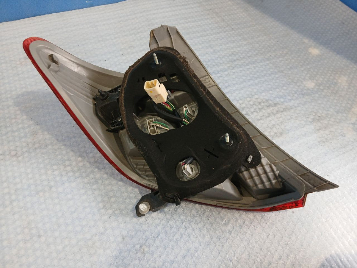 [TAIL LAMP RH] TOYOTA VITZ KSP130 2011 1KR-FE FF AT 2WD #0403266011846