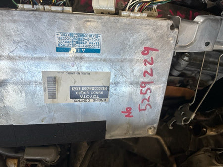 [USED ENGINE] TOYOTA VOXY AZR65G 2005 1AZ-FSE FF AT 4WD #000326A158637