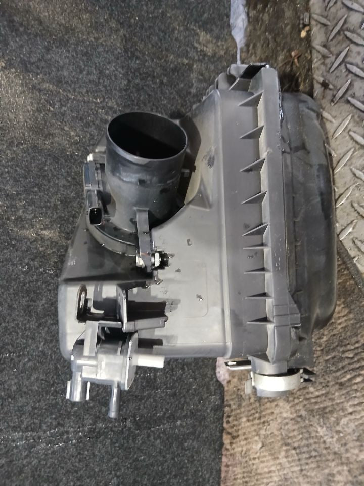 [AIR CLEANER] TOYOTA COROLLA FIELDER NZE141G 2009 1NZ-FE FF AT 2WD #0403269016677