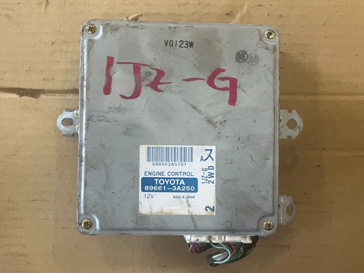 [ENGINE COMPUTER] TOYOTA    1JZ-GE FR AT 4WD #0003265091883