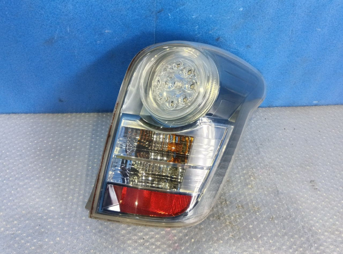 [TAIL LAMP RH] TOYOTA COROLLA FIELDER ZRE144G 2010 2ZR-FAE FF AT 4WD #0403269016845