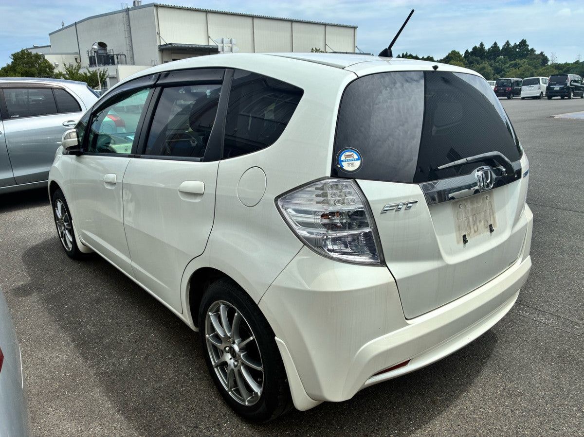 [CHOOSE PARTS] HONDA FIT HYBRID GP1 2010 LDA FF AT 2WD #0401000000781