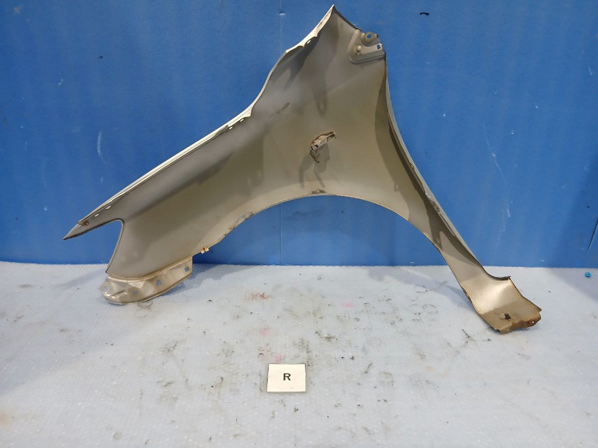 [FENDER RH] TOYOTA COROLLA FIELDER NZE144G 2010 1NZ-FE FF AT 4WD #0403266010898