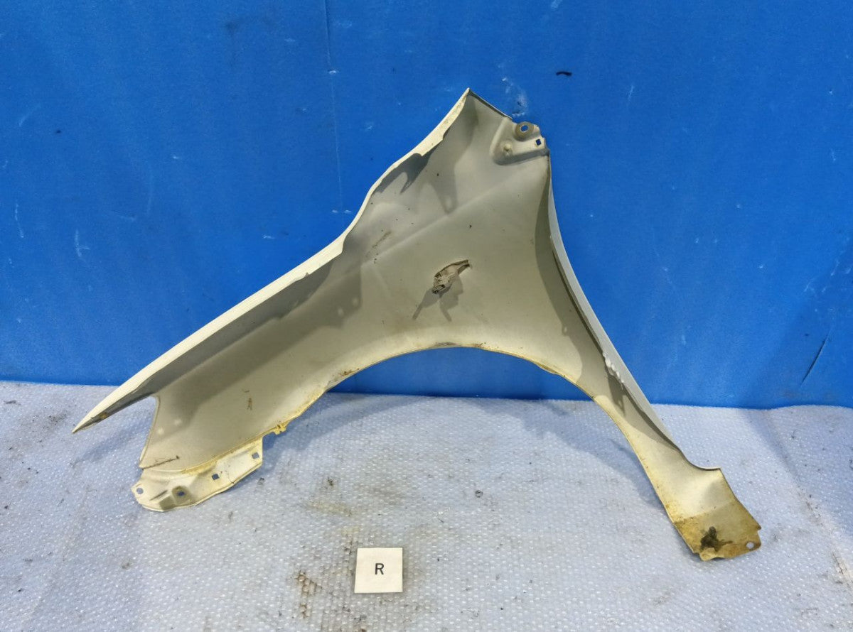 [FENDER RH] TOYOTA COROLLA FIELDER NZE144G 2010 1NZ-FE FF AT 4WD #0403267013095