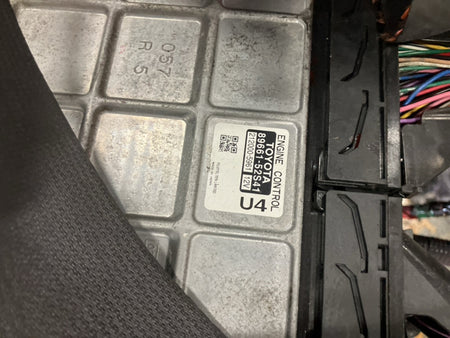 [USED ENGINE] TOYOTA VITZ KSP130 2011 1KR-FE FF AT 2WD #0003267117455