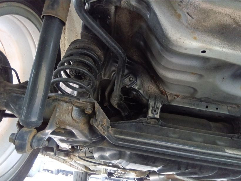 [F LOWER ARM LH] TOYOTA bB QNC21 2010 3SZ-VE FF AT 2WD #0403265010237
