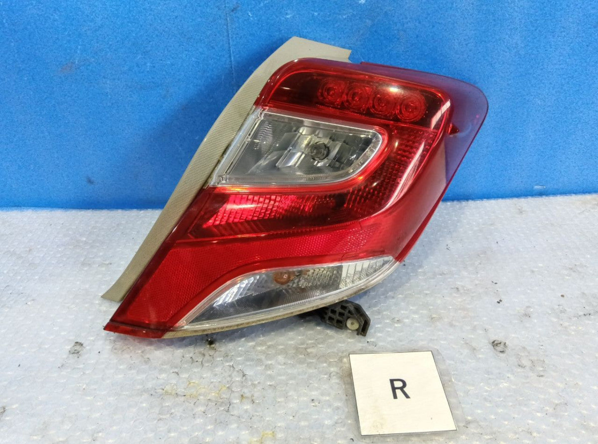 [TAIL LAMP RH] TOYOTA VITZ KSP130 2015 1KR-FE FF AT 2WD #0403267014011