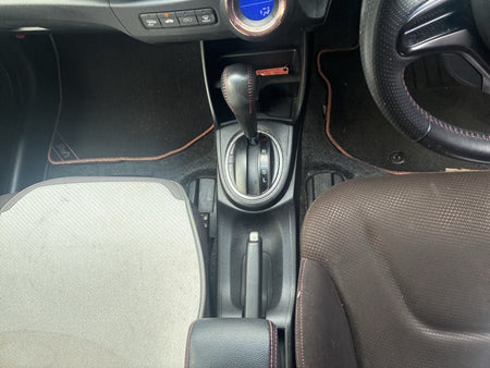 [CHOOSE PARTS] HONDA FIT HYBRID GP1 2012 LDA FF AT W/O #0002002672120