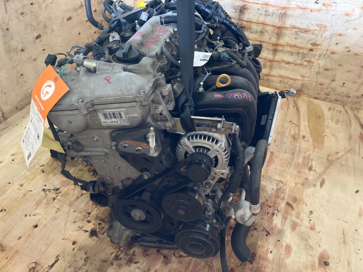 [USED ENGINE] TOYOTA ISIS ZGM15G 2011 2ZR-FAE FF AT 4WD #0003266110694