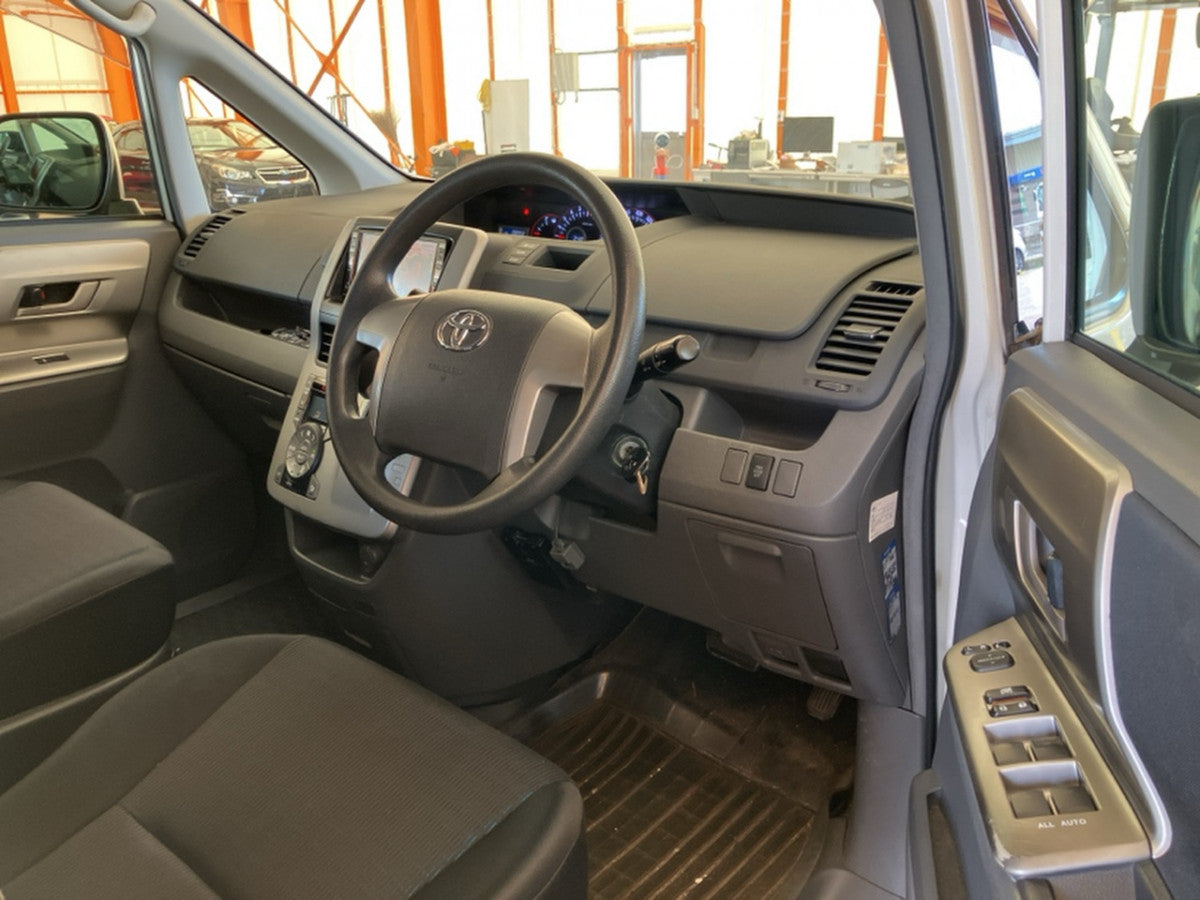 [CHOOSE PARTS] TOYOTA VOXY ZRR70W 2007 3ZR-FE FF AT 2WD #0001000016157