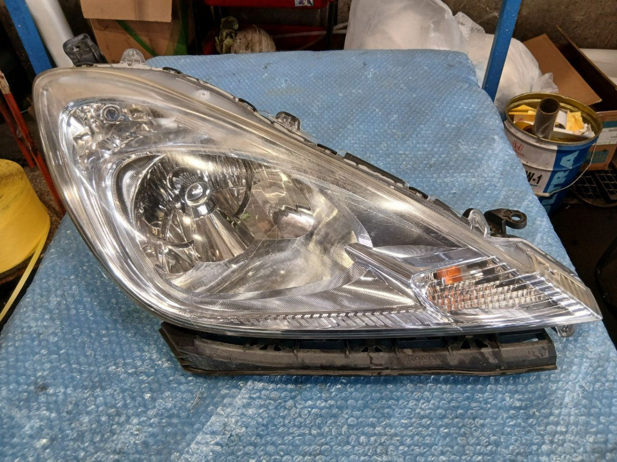 [HEADLIGHT ASSY RH] HONDA FIT HYBRID GP4 2013 LEA FF AT 2WD #0403269016750