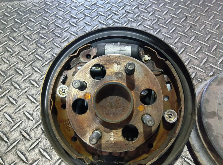 [R DRUM LH] TOYOTA VITZ KSP130 2013 1KR-FE FF AT 2WD #0403266010478