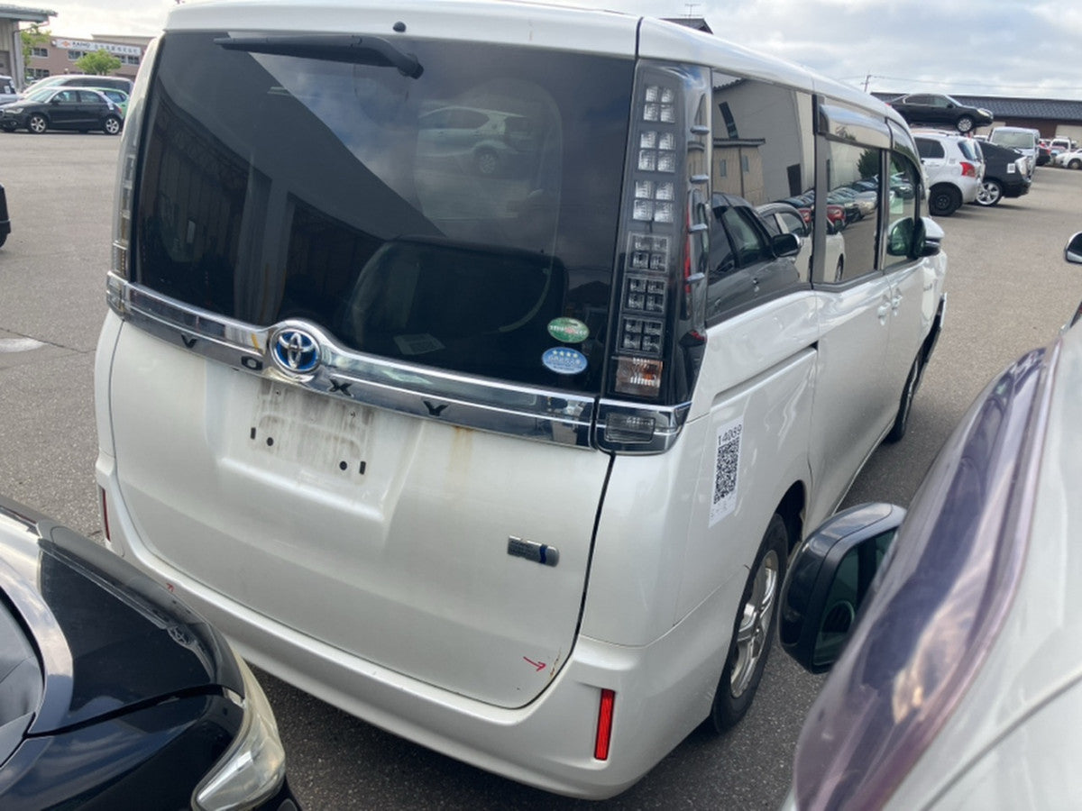 [USED ENGINE] TOYOTA VOXY ZWR80G 2014 2ZR-FXE FF AT 2WD #0003265095856