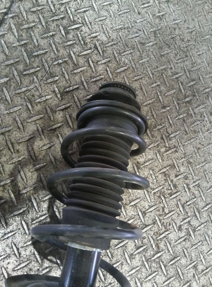 [F STRUT ASSY LH] TOYOTA VITZ KSP130 2011 1KR-FE FF AT 2WD #0403265009363