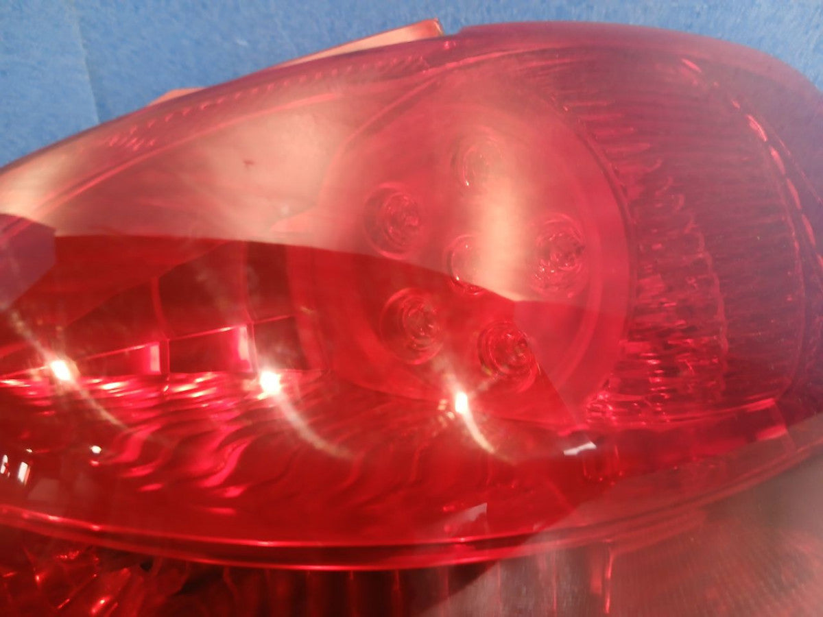 [TAIL LAMP RH] TOYOTA VITZ NCP95 2007 2NZ-FE FF AT 4WD #0403265009477