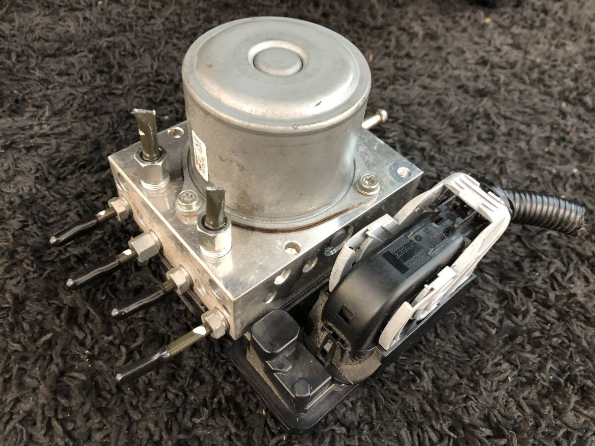 [ABS ACTUATOR] NISSAN SERENA GFNC27 2018 MR20DD FF AT 4WD #0003252828830
