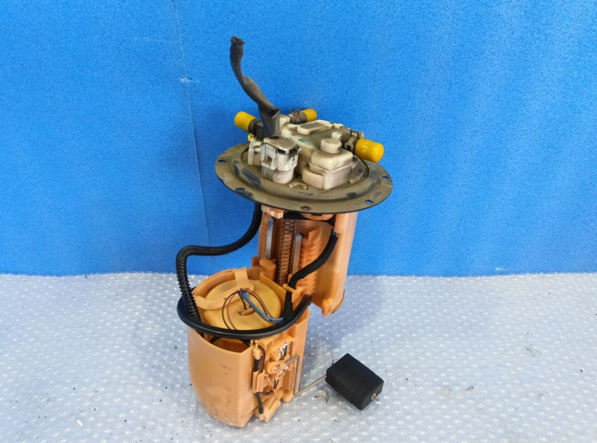 [FUEL PUMP] TOYOTA COROLLA FIELDER ZRE142G 2009 2ZR-FE FF AT 2WD #0403265009437
