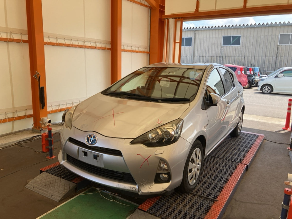 [CHOOSE PARTS] TOYOTA AQUA NHP10 2013 1NZ-FXE FF AT 2WD #0001000015861