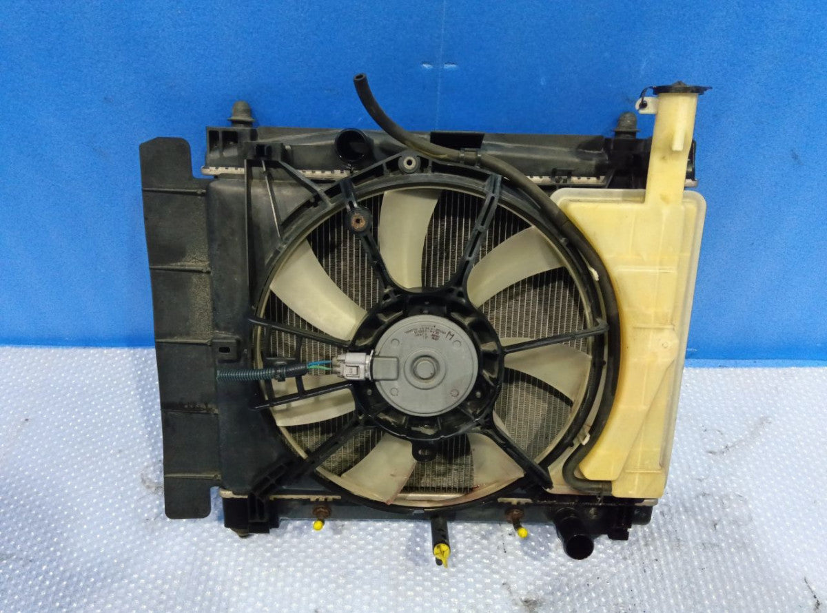 [RADIATOR] TOYOTA VITZ NCP95 2006 2NZ-FE FF AT 4WD #0403266010654