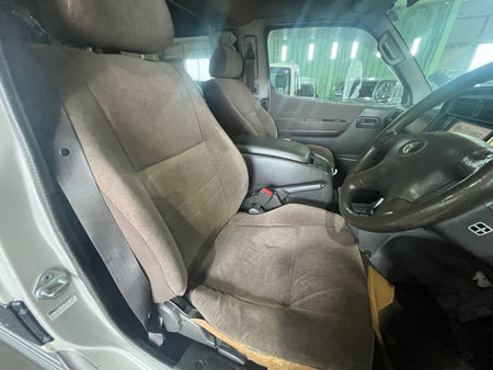 [CHOOSE PARTS] TOYOTA HIACE WAGON KZH100G 2002 1KZ-TE FR AT 2WD #0451000000545