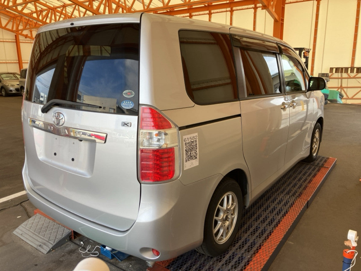 [CHOOSE PARTS] TOYOTA NOAH ZRR70G 2010 3ZR-FE FF AT 2WD #0002002661582