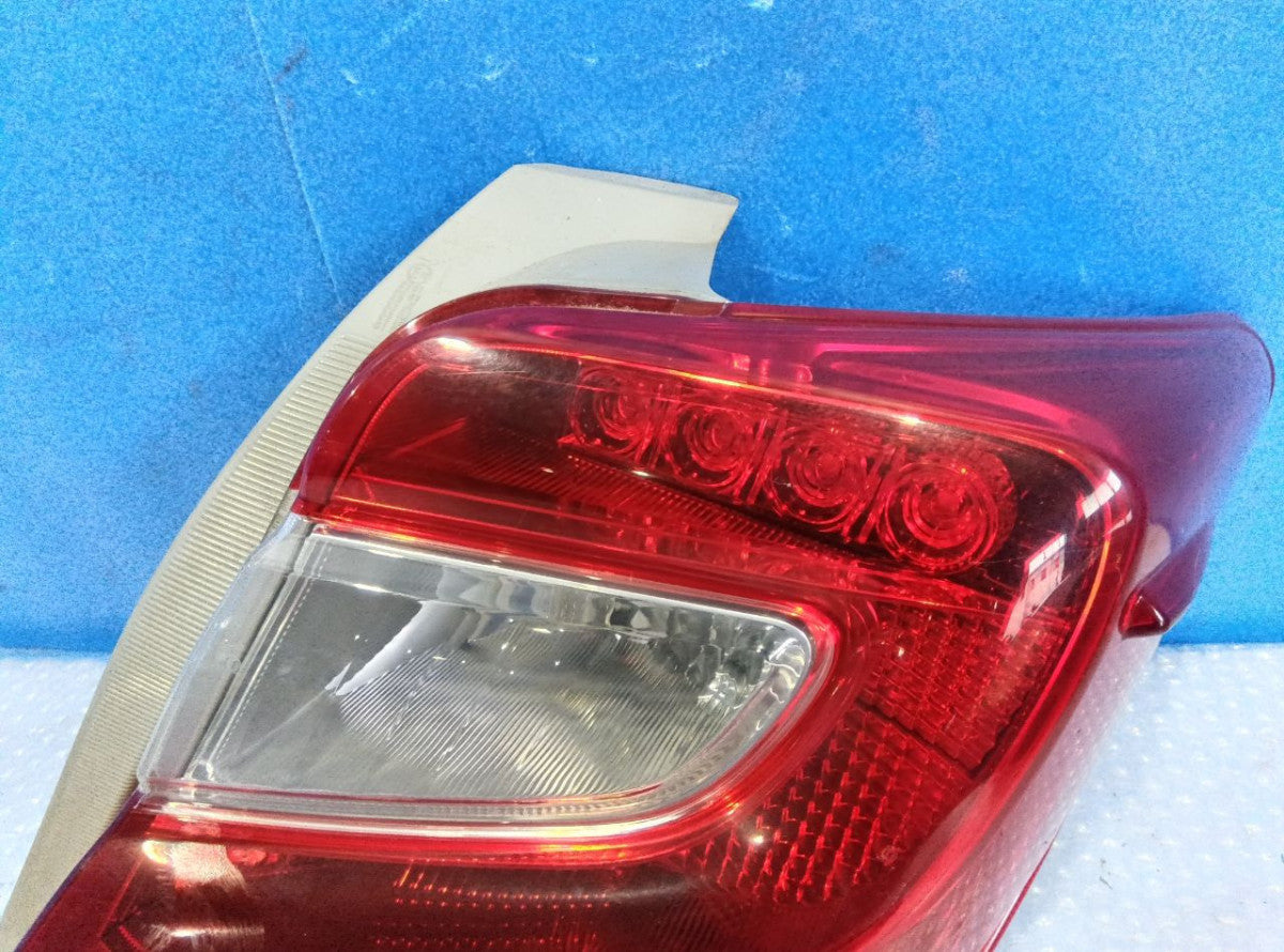 [TAIL LAMP RH] TOYOTA VITZ KSP130 2015 1KR-FE FF AT 2WD #0403267014011