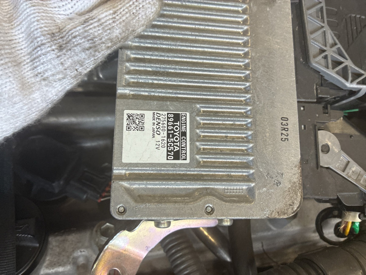 [USED ENGINE] TOYOTA AQUA NHP10 2014 1NZ-FXE FF AT 2WD #0003268138911
