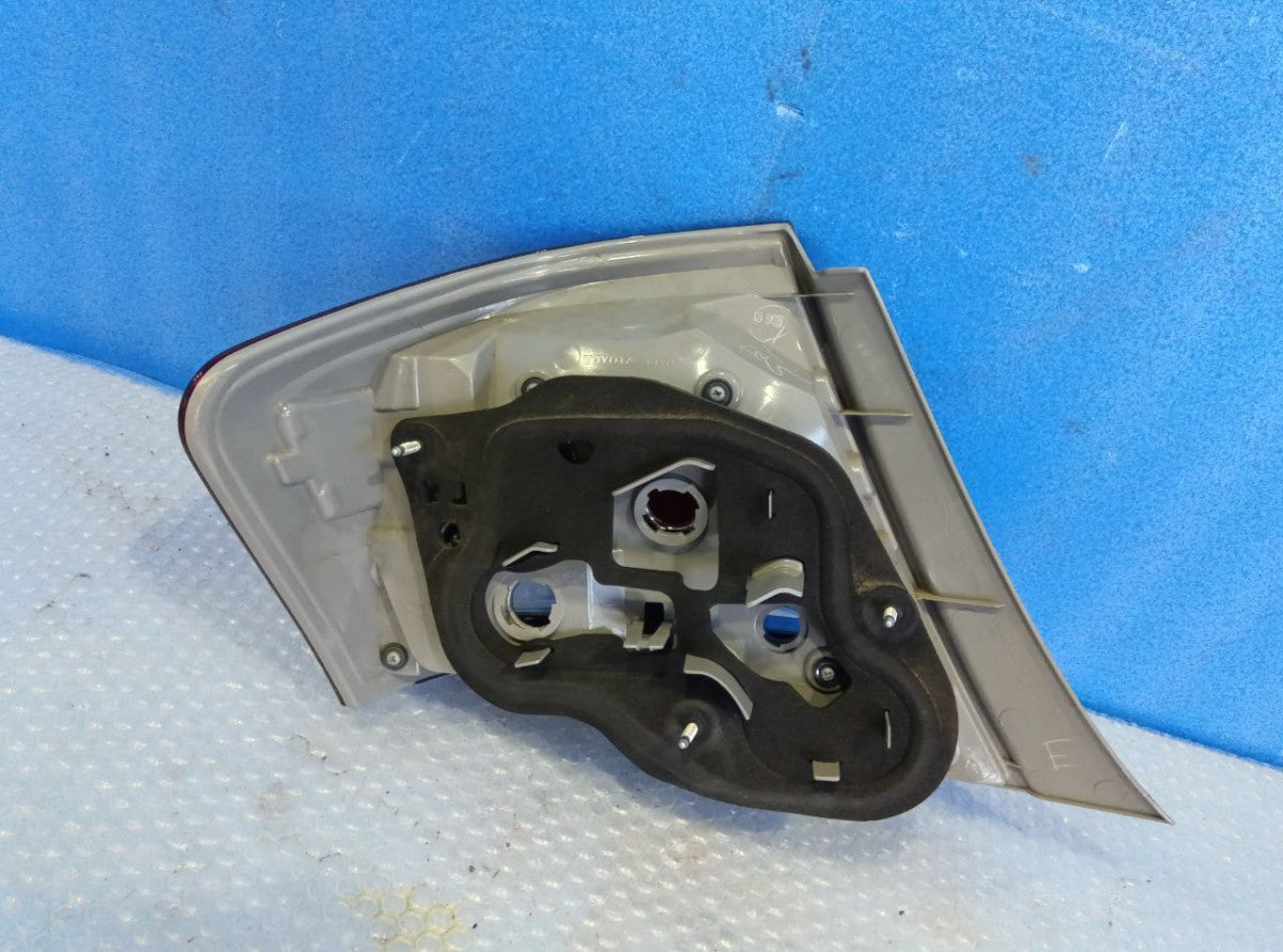 [TAIL LAMP RH] TOYOTA COROLLA AXIO NZE141  1NZ-FE FF MT 2WD #0403267013291