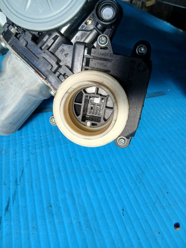 [R DOOR REGULATOR LH] TOYOTA COROLLA FIELDER NZE144G 2008 1NZ-FE FF AT 4WD #040325C004535