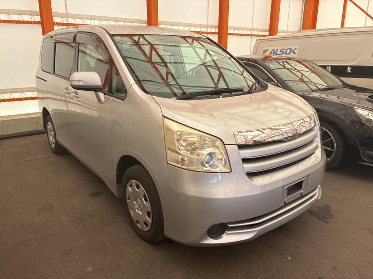 [CHOOSE PARTS] TOYOTA NOAH ZRR75G 2009 3ZR-FE FF AT 4WD #0001000013362