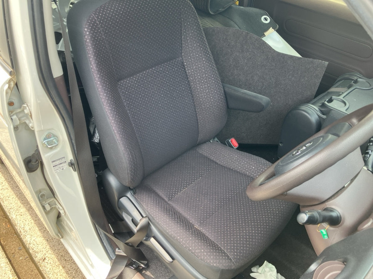 [CHOOSE PARTS] TOYOTA PORTE NCP141 2012 1NZ-FE FF AT 2WD #0002002661948