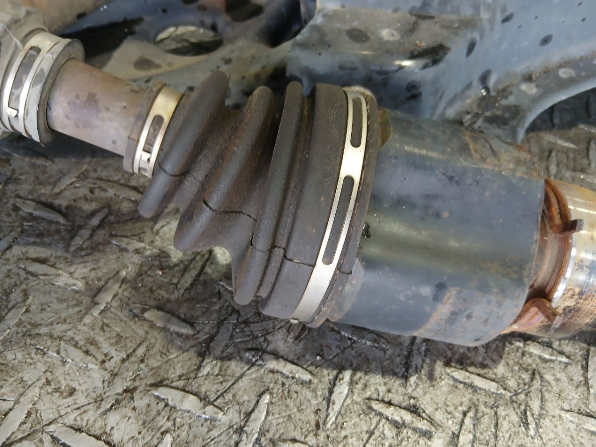 [F AXLE ASSY] TOYOTA BELTA NCP96 2007 2NZ-FE FF AT 4WD #0403264008237