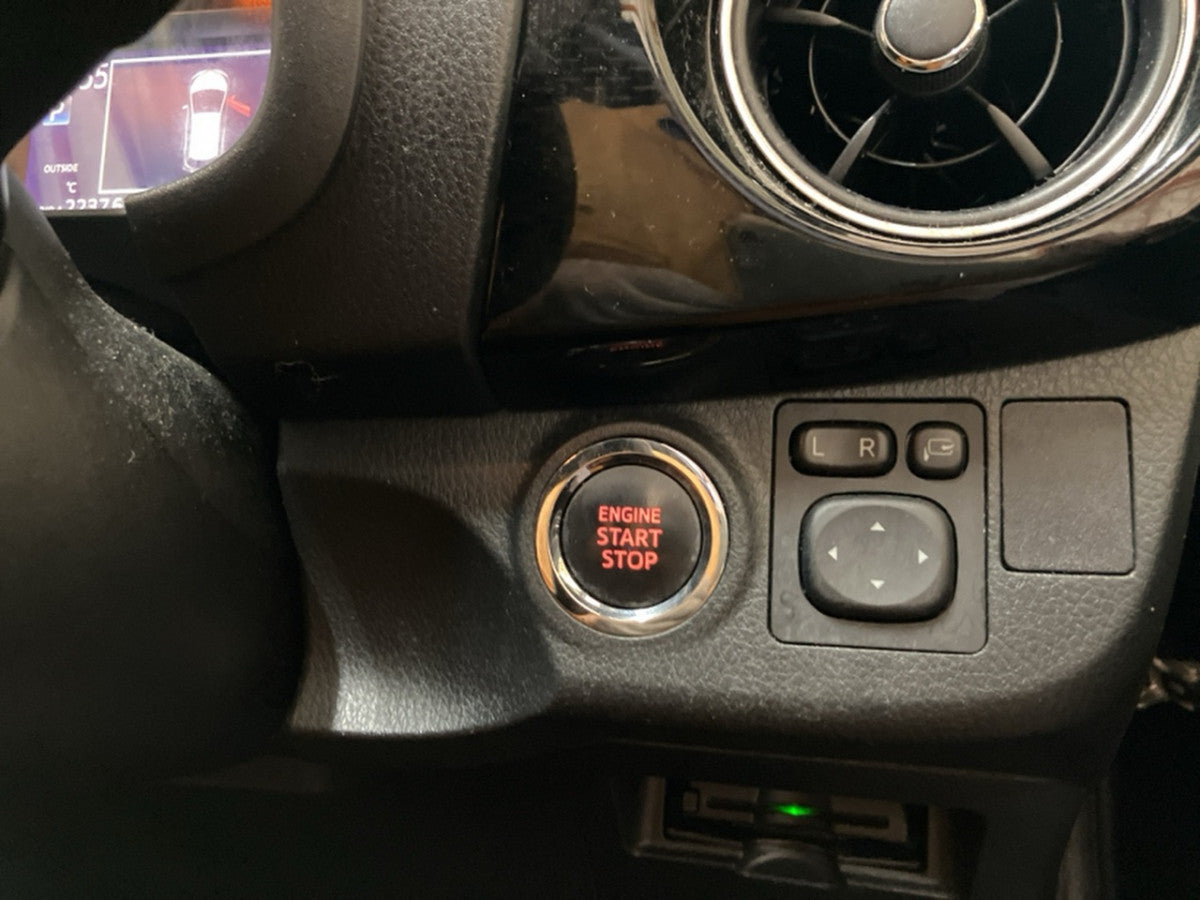 [CHOOSE PARTS] TOYOTA VITZ NSP130 2019 1NR-FKE FF AT 2WD #0001000016420