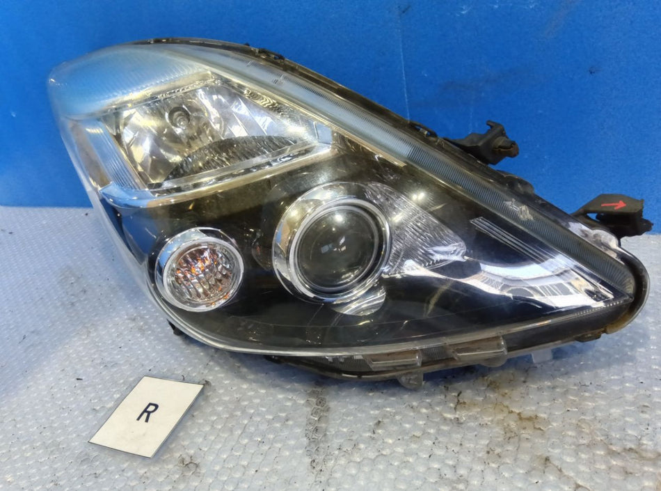 [HEADLIGHT ASSY RH] TOYOTA ISIS ZGM10W 2011 2ZR-FAE FF AT 2WD #0403265009987