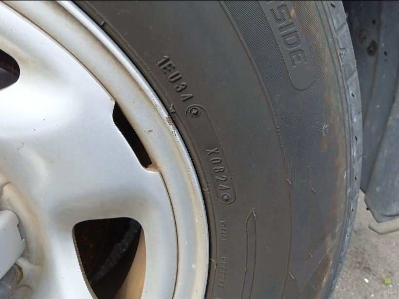[USED ENGINE] TOYOTA GRANVIA KCH16W 1998 1KZ-TE FR AT 4WD #0403266011848