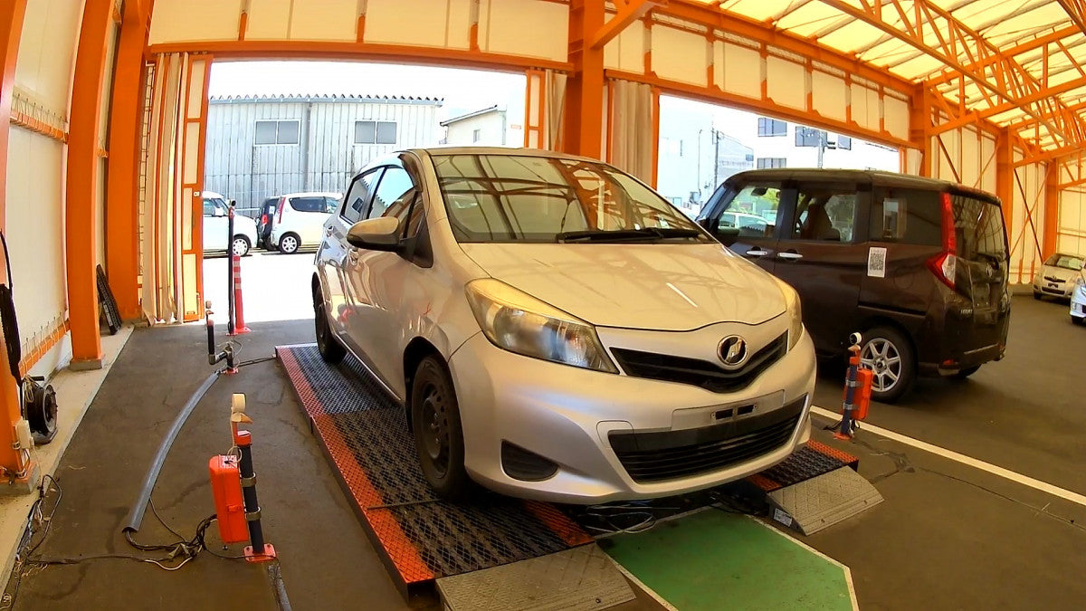 [CHOOSE PARTS] TOYOTA VITZ NSP130 2011 1NR-FE FF AT 2WD #0001000016068