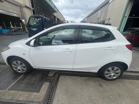 [CHOOSE PARTS] MAZDA DEMIO DE3FS 2009 ZJ-VE FF AT 2WD #0451000000539