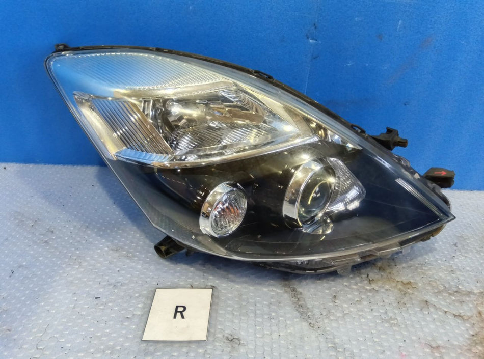 [HEADLIGHT ASSY RH] TOYOTA ISIS ZGM10W 2011 2ZR-FAE FF AT 2WD #0403265009987