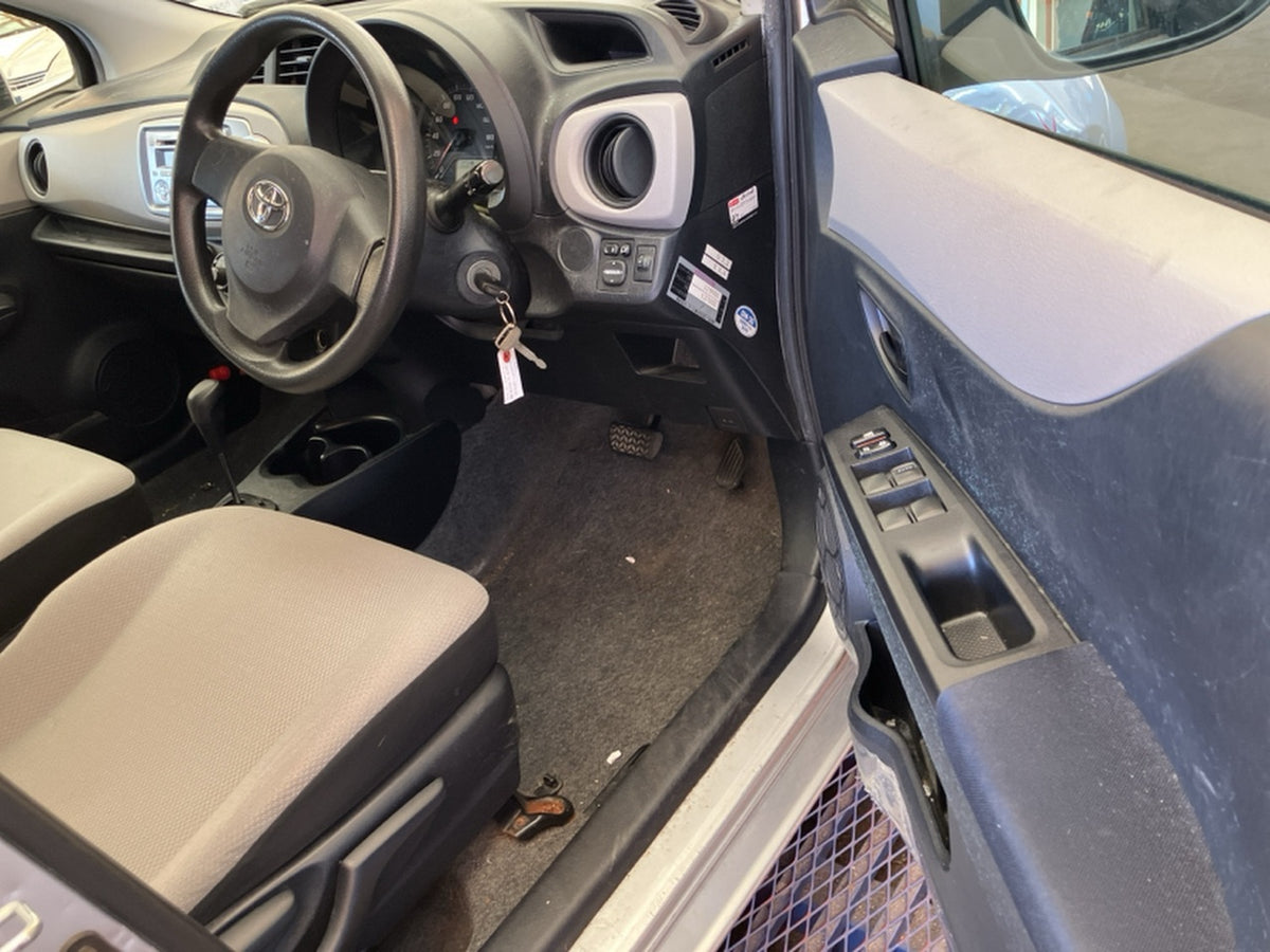 [CHOOSE PARTS] TOYOTA VITZ NSP130 2011 1NR-FE FF AT 2WD #0001000016068