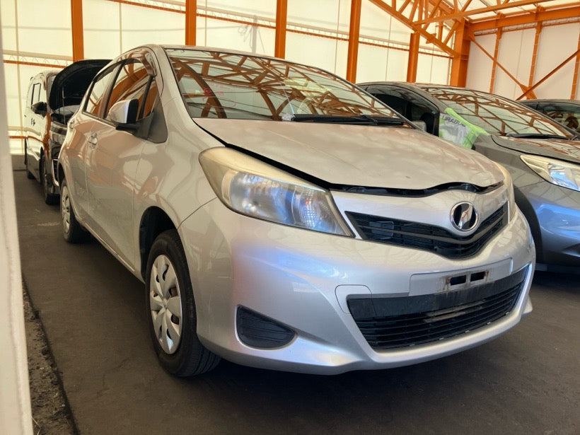 [CHOOSE PARTS] TOYOTA VITZ NSP135 2013 1NR-FE FF AT 4WD #0002002693215