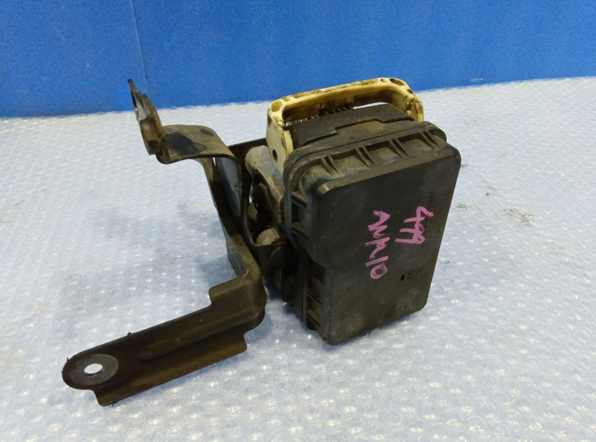 [ABS ACTUATOR] TOYOTA ISIS ANM10W 2007 1AZ-FSE FF AT 2WD #0403265010085