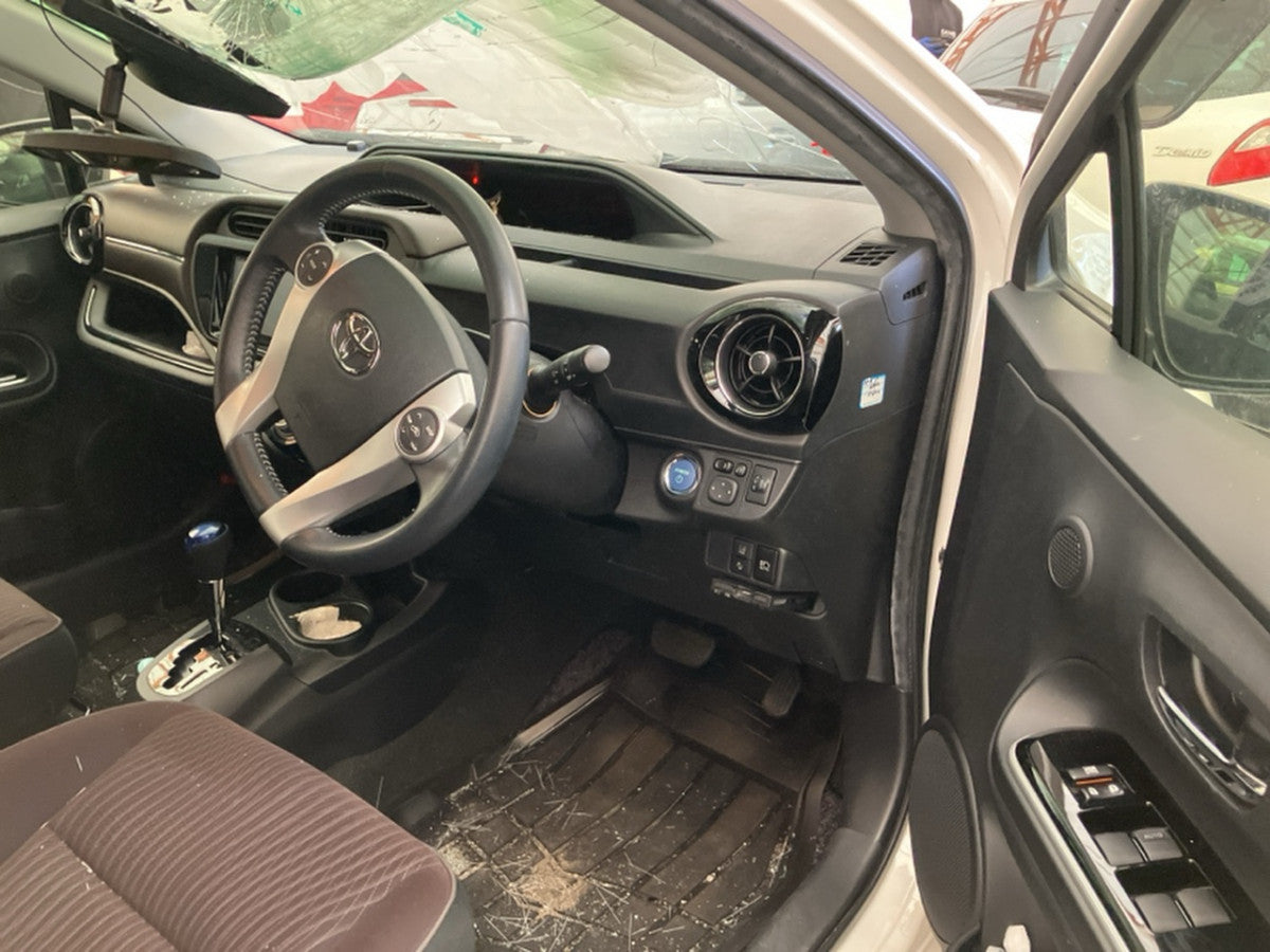 [F DOOR ASSY RH] TOYOTA AQUA NHP10 2016 1NZ-FXE FF AT 2WD #0003263059351