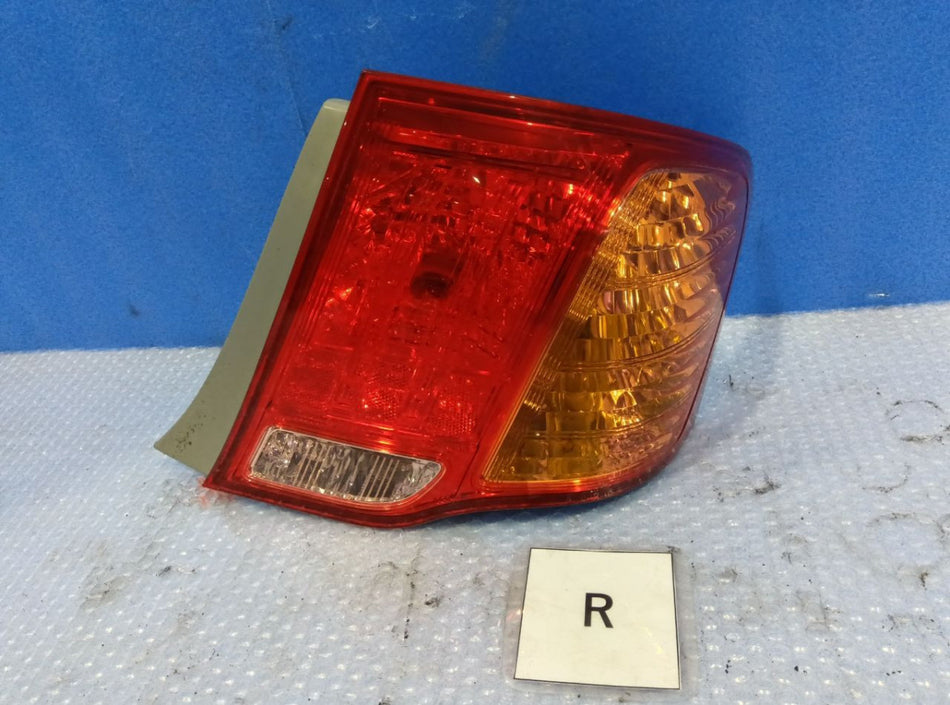 [TAIL LAMP RH] TOYOTA COROLLA AXIO NZE141 2007 1NZ-FE FF AT 2WD #0403266010725